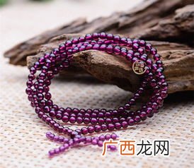 紫牙乌和石榴石的区别,紫牙乌和橙色石榴石哪个好？