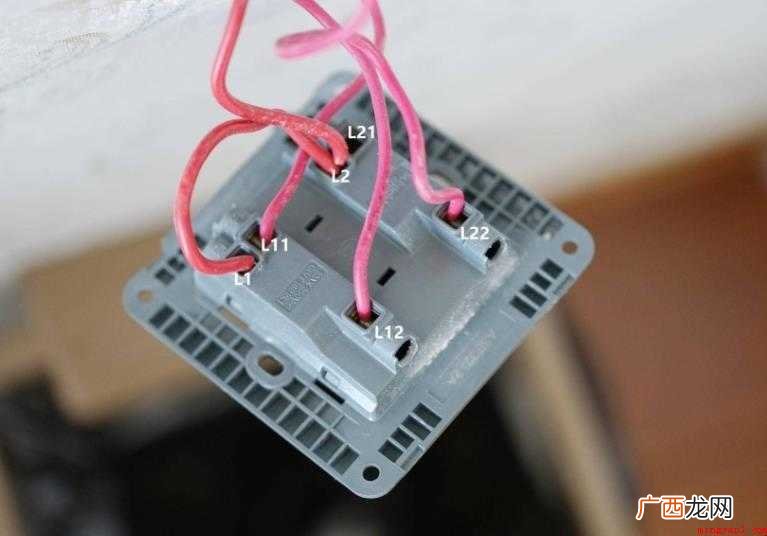 开关和双控开关的区别是什么 单控开关和双控开关的区别是什么
