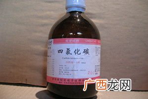 四氯化碳的密度是多少,四氯化碳的密度比水大还是小？