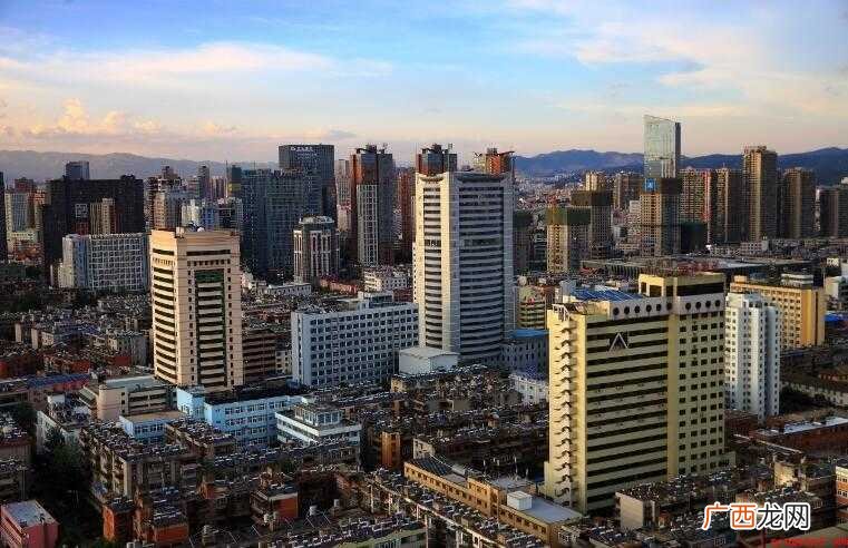 昆明在哪个省 云南气候基本属于亚热带和热带季风气候 昆明在哪个省