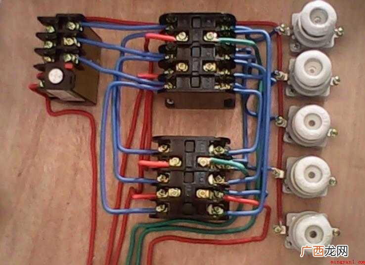 交流接触器工作原理是什么