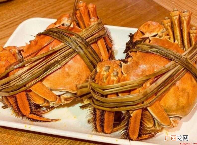 秋风起,蟹脚肥,中秋团圆时,除了赏月、吃月饼,怎能少了家宴硬 蒸螃蟹冷水蒸还是开水