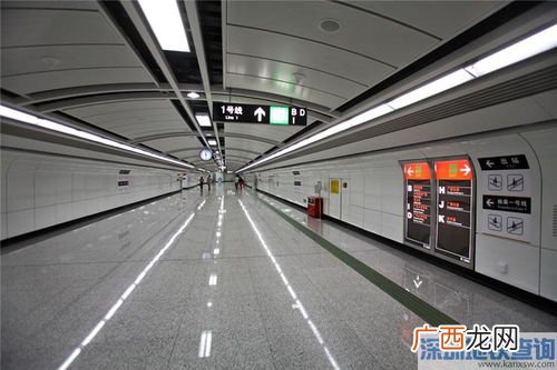 地铁站有厕所吗,下到地铁上个厕所收费吗？