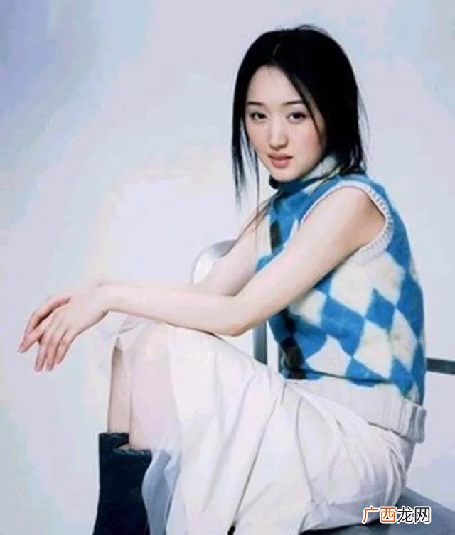 杨钰莹年龄和个人资料,杨钰莹真实身高？