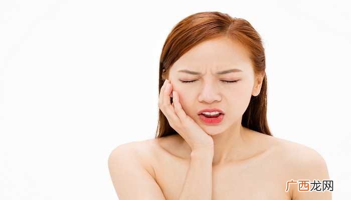 女人梦到大门牙掉了的相关解释