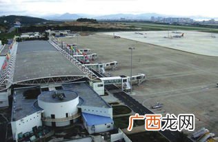 三亚凤凰机场属于哪个区,三亚机场叫凤凰机场吗？