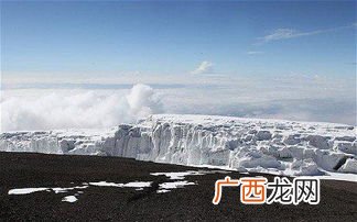 皑皑白雪的意思,白皑皑的意思是什么？