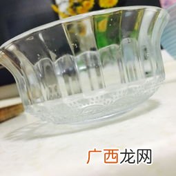 玻璃碗能放在锅里蒸吗,玻璃碗可以放电饭煲里蒸吗？