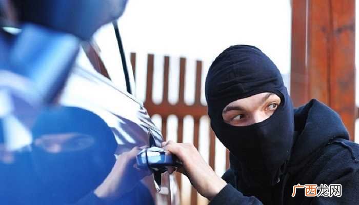 梦见汽车被盗的梦境解析预示