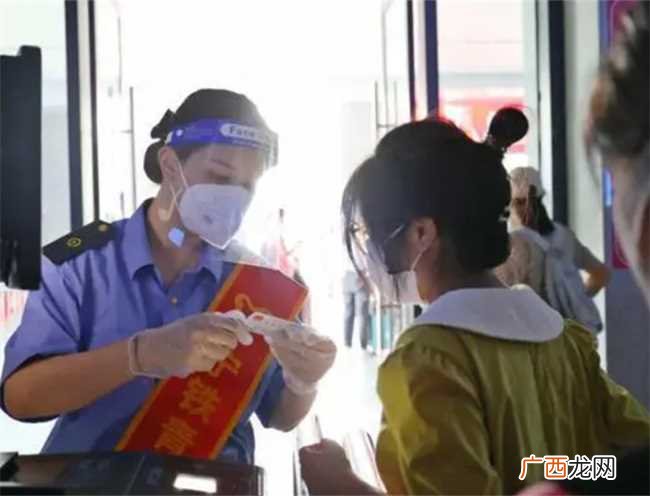 携带酒精不超过120毫升的话是不可以携带的 驱蚊水可以带上高铁吗