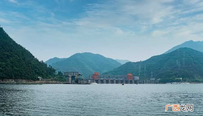 梦见水灾逃难