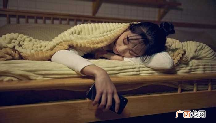 梦到牙齿掉了好几颗