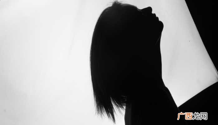 创业的孕妇梦到把头发剪短了 孕妇梦见长发剪成短发