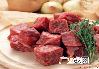 牛肉出现彩色反光还能不能吃 牛肉泛荧光绿是变质吗