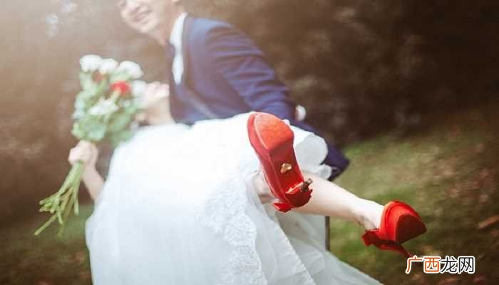 女人梦见自己出轨是什么意思