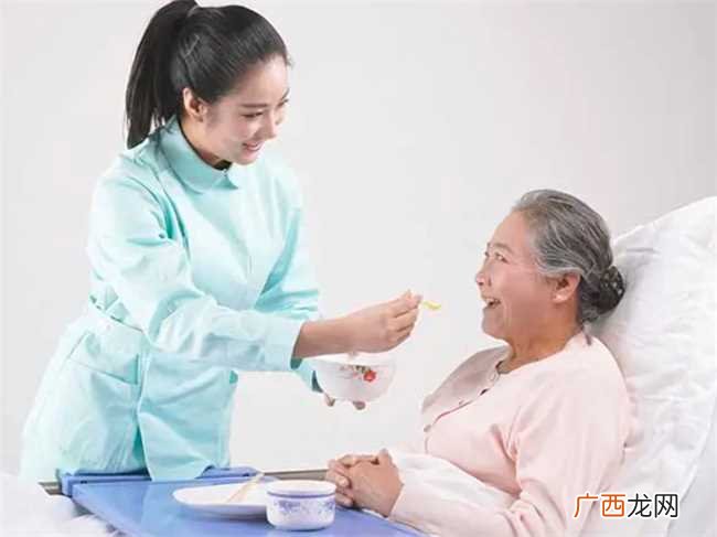 照顾老人的护工哪里找想要找护工 护理老人的护工在哪里找