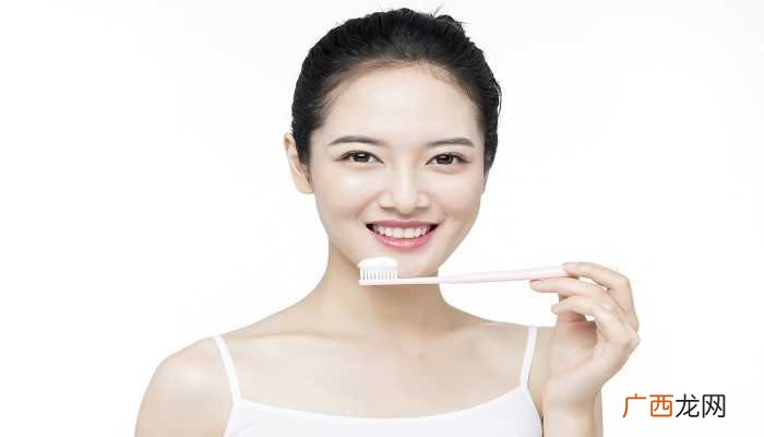 梦见满口牙都掉了是什么意思