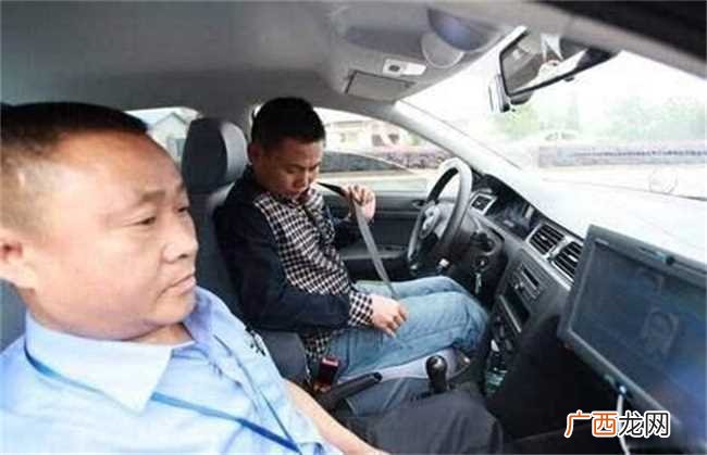 考科三安全员帮踩了刹车会被扣分吗 考科三安全员帮我踩了刹车会扣分吗
