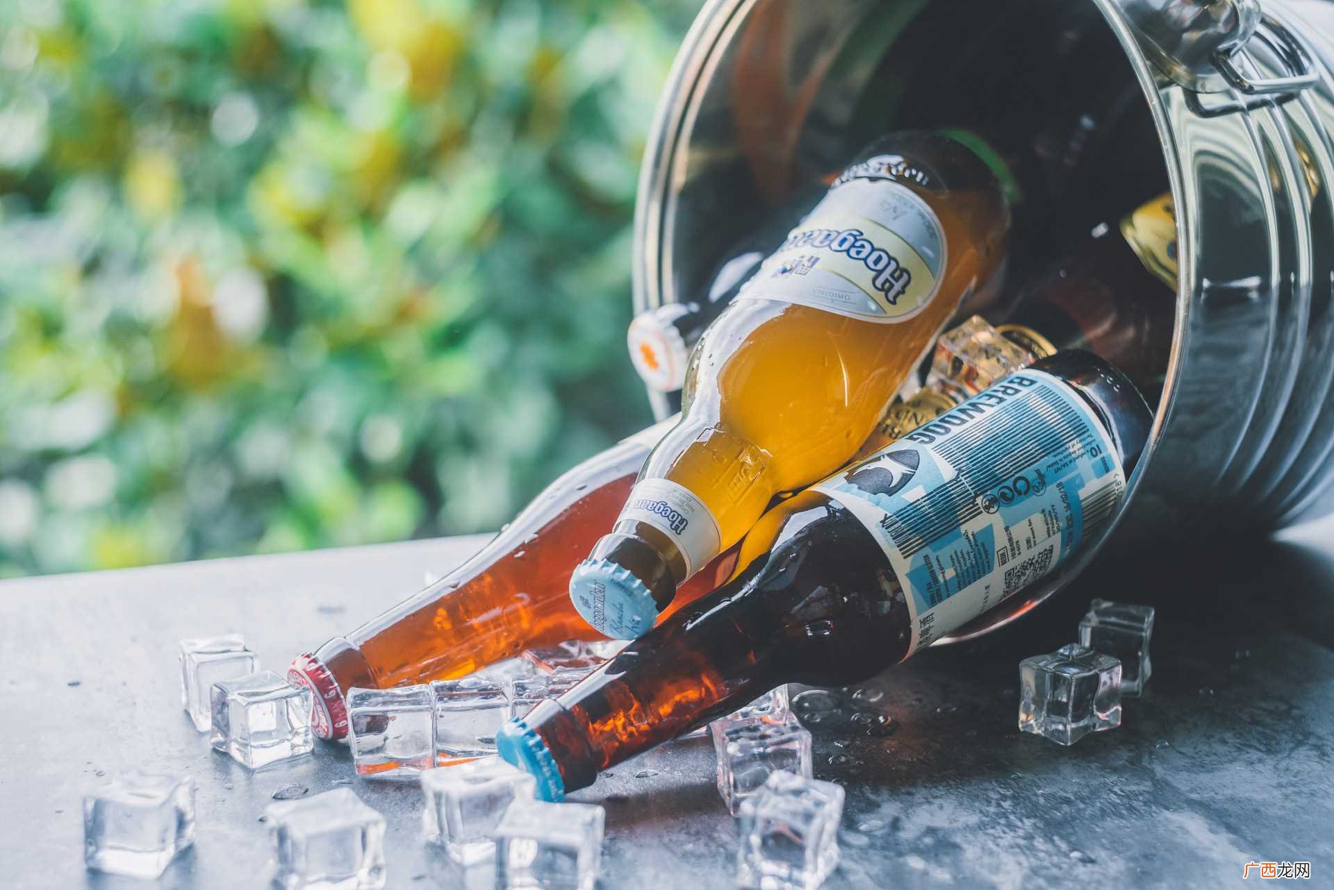 梦见别人喝酒自己旁观什么意思