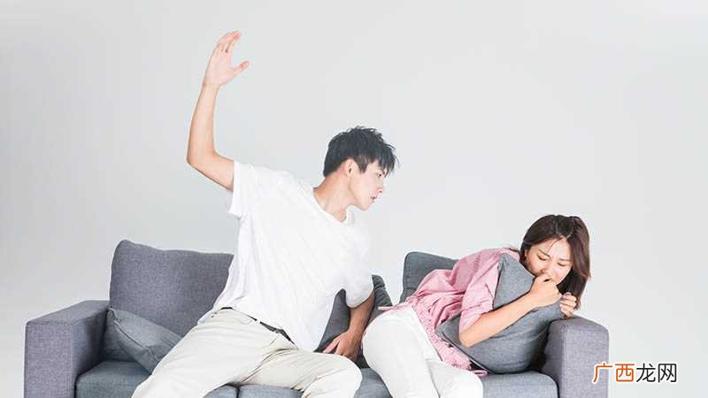 梦见与陌生人打架好不好 梦见自己和陌生人打架是什么意思