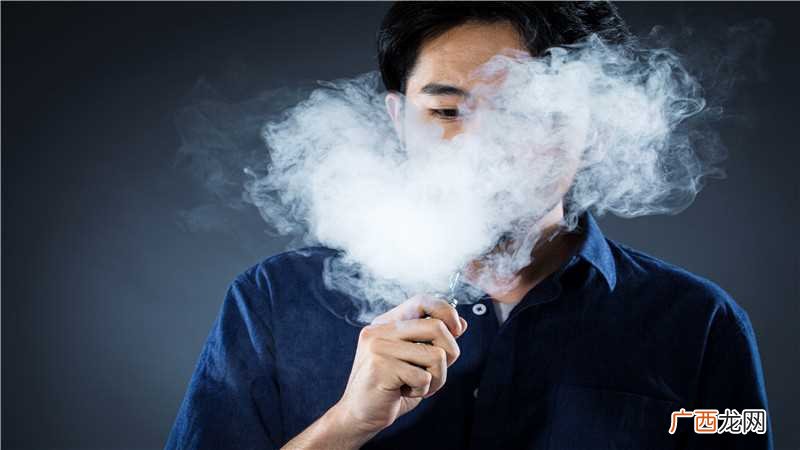 梦到抽烟是什么意思 梦见抽烟是什么意思