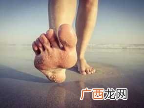 梦见自己光着上半身是什么意思