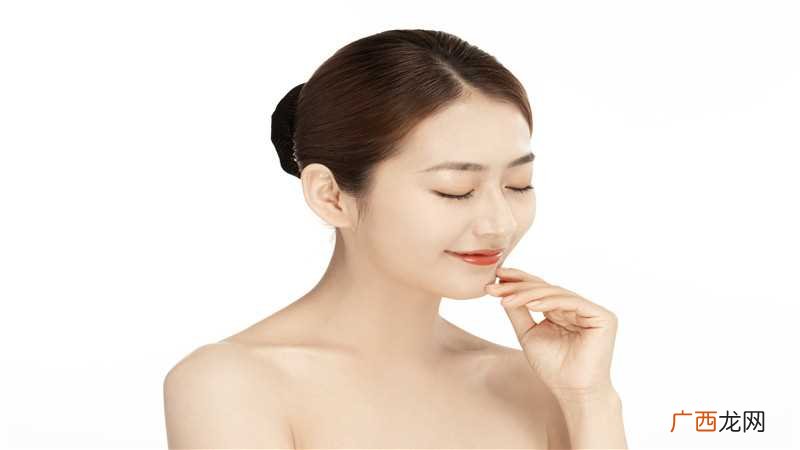 梦见光着上身是什么意思 梦见自已光着上身是什么意思