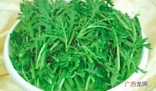 孕妇吃茼蒿的益处即注意事项 孕妇可以吃茼蒿吗