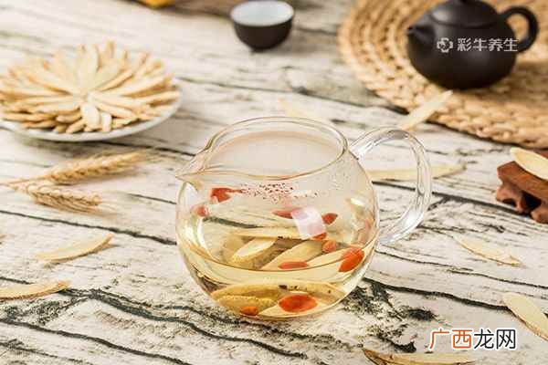 红枣黄芪泡水喝的功效