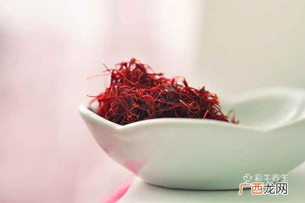 藏红花用多少度的水泡