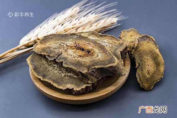 大黄泡水喝有什么功效