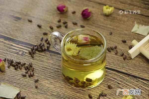 决明子和菊花泡水喝的功效