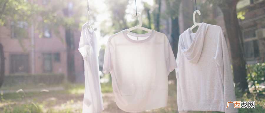 女人梦到衣服被水冲走是什么意思 女人梦到衣服被水冲走什么意思