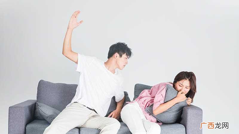 梦见自己与人打架见血是什么意思 梦见自己与人打架见血什么意思