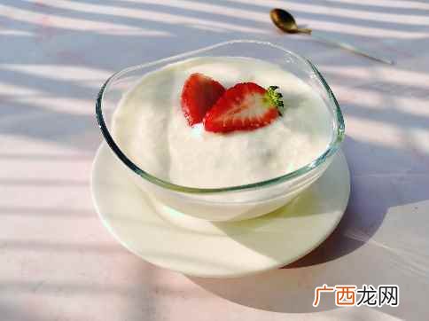 风味发酵乳和酸奶的区别 风味发酵乳是不是酸奶