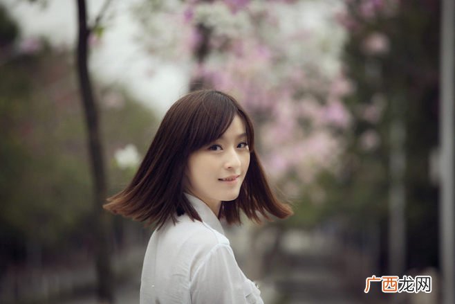 孕妇梦见自己买衣服是什么意思 孕妇梦见买衣服是生男吗