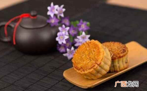 月饼的热量是多少月饼不同种类其热量不一样的