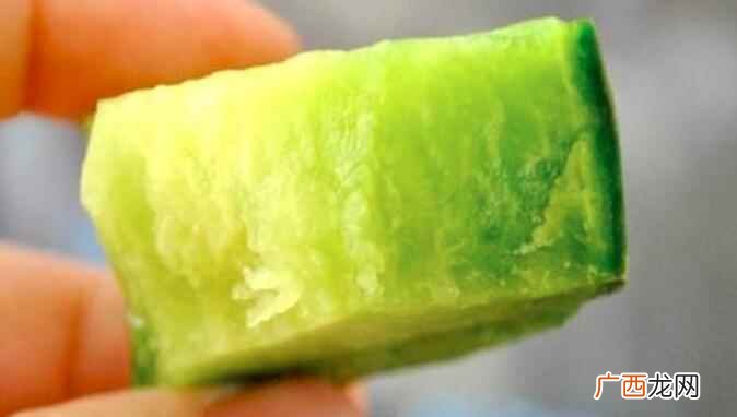 青萝卜不能和什么一起吃