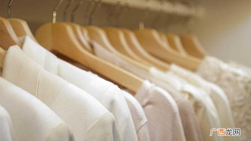 梦见自己穿新衣服是什么意思 梦见穿新衣服是什么意思