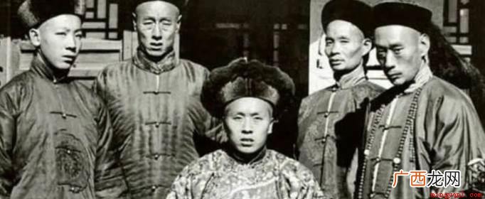 爱新觉罗现在姓金,也有赵、肇、罗、艾和姜等姓氏 爱新觉罗现在姓什么？