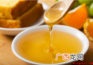 蜂蜜放久了会变质吗 怎么买到纯正的好蜂蜜 蜂蜜放久了会变质吗
