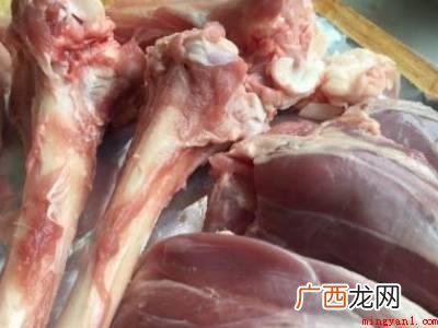 肉质肥瘦各半,可代替里脊肉使用 羊腿在家怎么剁开