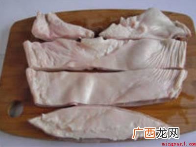 猪的品种繁多,达150多种,形态也有差异 猪肚怎么切