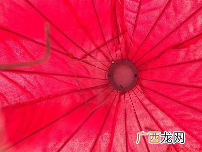 后来灯笼就成了中国人喜庆的象征 怎么挂灯笼