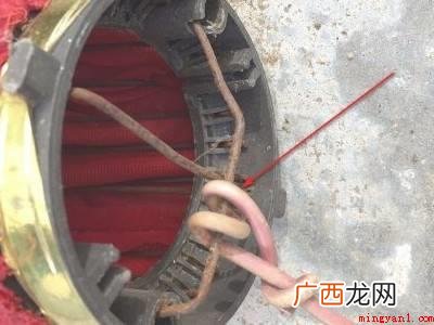 后来灯笼就成了中国人喜庆的象征 怎么挂灯笼