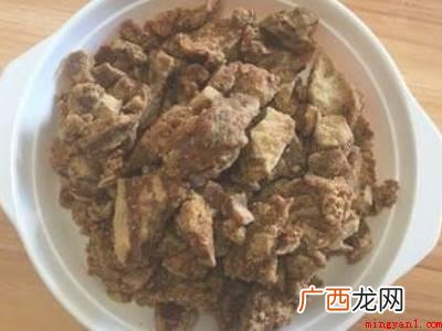 一斤红糖加500ml水,放锅里提前泡一个小时,让红糖稍微融化 红糖水怎么泡