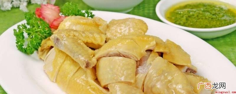 年菜有卤牛肉、白斩鸡、花菇炖红烧肉、红烧狮子头、砂锅鱼头炖豆 年菜有哪些