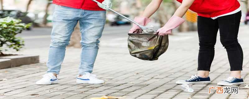 旧衣服属于可回收垃圾吗 旧衣服属于什么垃圾