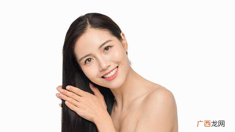 梦见洗头发是什么意思 女人梦见自己洗头发是什么意思