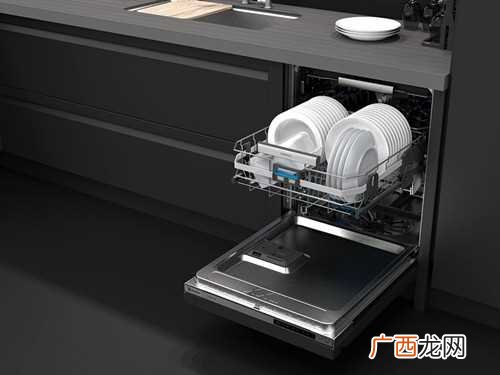自动冲刷式洗碗机工作原理 洗碗机工作原理是什么